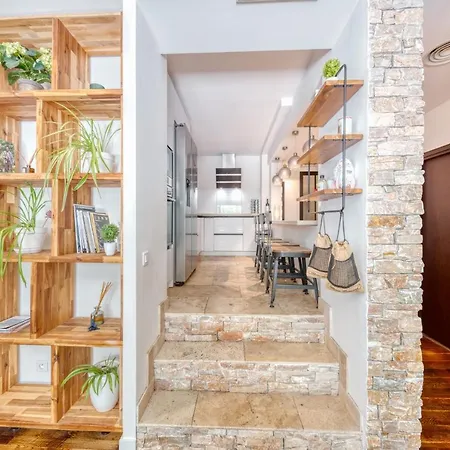 Peaceful Haven, Terrace In *