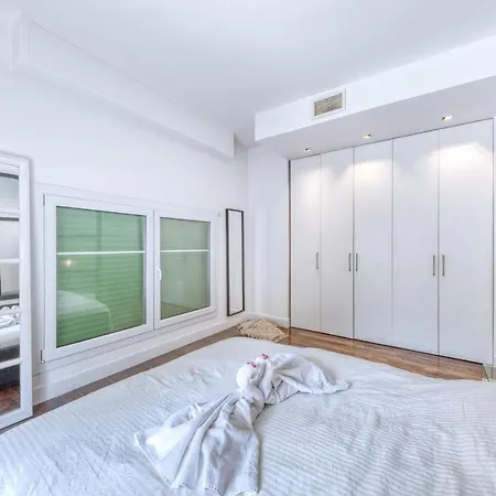 Peaceful Haven, Terrace In Nice