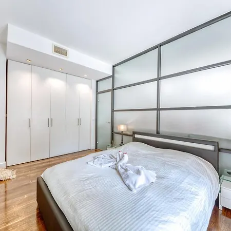 Peaceful Haven, Terrace In Apartamento Niza